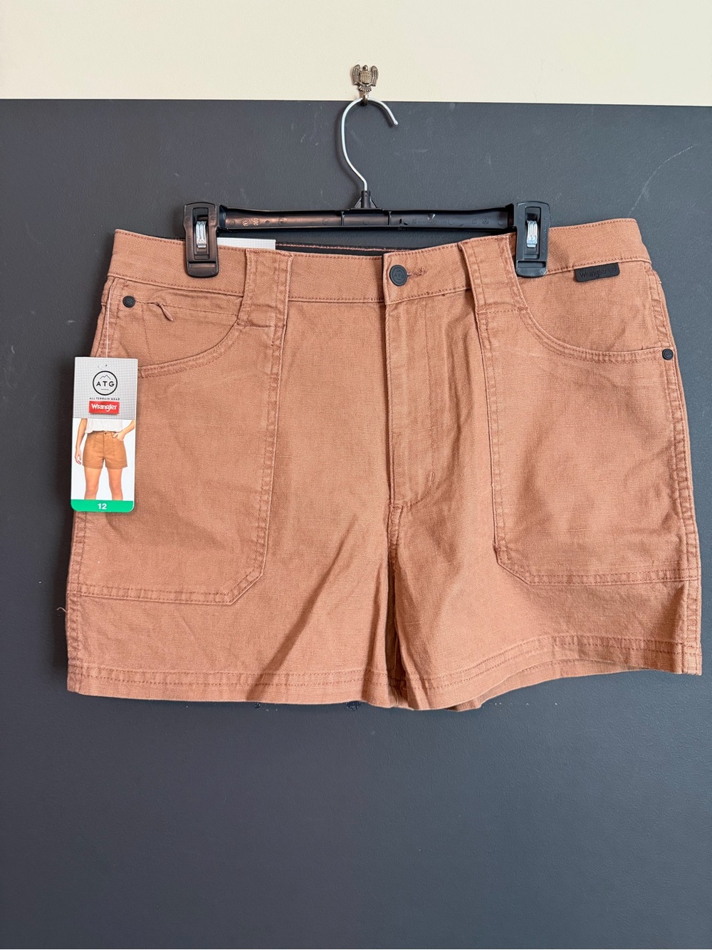 Wrangler ATG Canvas Utility Shorts. NWT. Size 12.